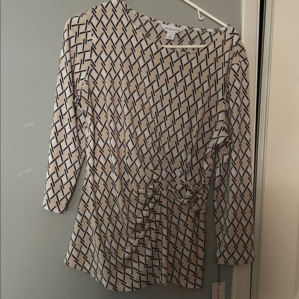 Liz Claiborne Cream and Black Patterned Top size M